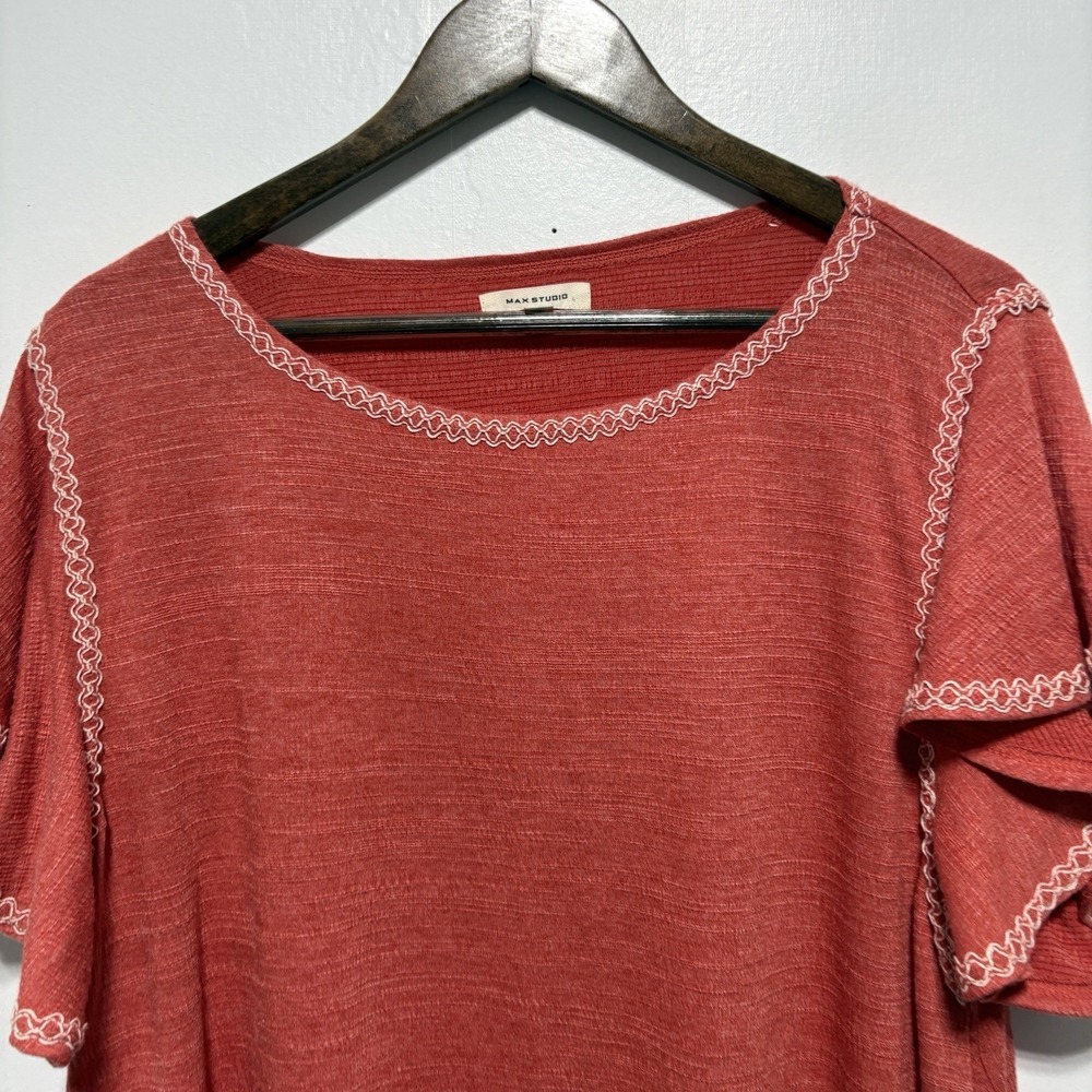 Max Studio Blouse Womens 1X Orange Textured Flutter Sleeve Lightweight Top - Picture 2 of 8